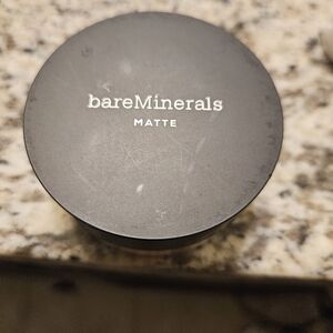 bareMinerals Matte Foundation in Light Beige 09